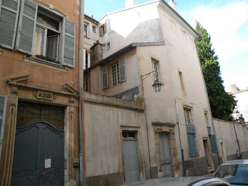  maisons anciennes , rue de Guise